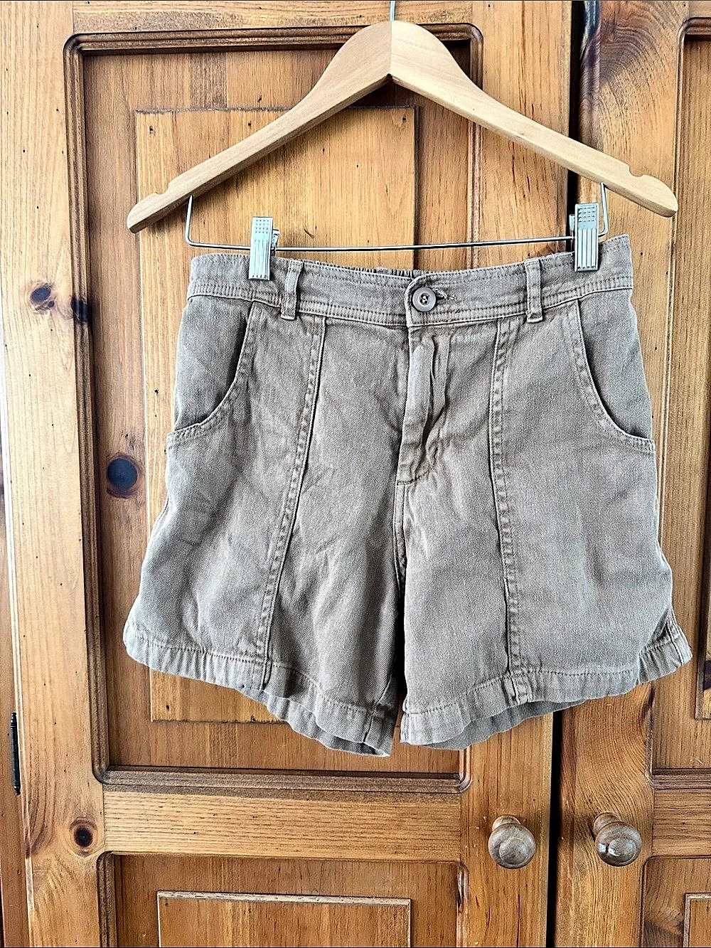 Jungmaven Venice Short Hemp Cargo Shorts color- coyote . Small Like New